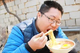 西红柿鸡蛋面最简单的做法，连吃一个月都不烦的口感！视频封面