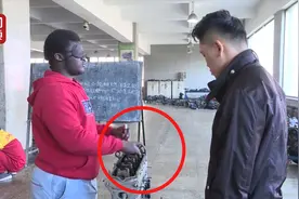 非洲小伙到蓝翔学技术 网友：歪果仁也知道“挖掘机技术哪家强”