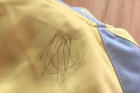 活了三十年才知道，衣服上的笔迹洗衣液加它，一分钟全洗掉