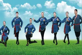 大气又欢快的蒙古舞蹈，欣赏七人团队跳《天涯情歌》