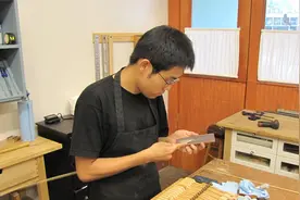 博士发文曝光司马南儿子正面照和职业视频封面