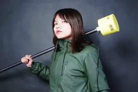 楼上邻居太吵怎么办？黑科技音响震楼器，真的能反击吗？视频封面