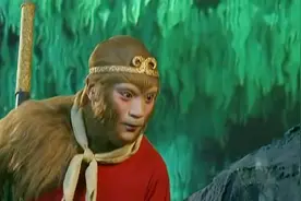 西游：孙悟空为何大闹龙宫不怕水，却再降服妖怪时不愿下水视频封面