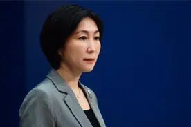 抖音国际版又被封杀，美国究竟在怕什么？外交部说了一句话，精彩视频封面