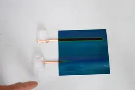 世界最快的导热材料，内部装有液体，它是怎么工作的视频封面