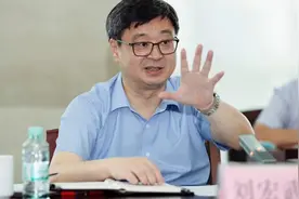 新年落马第三“虎”：广西壮族自治区副主席刘宏武被查视频封面