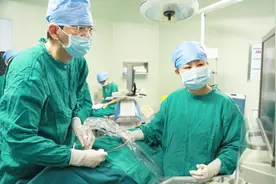 癌症容易找哪些人？肿瘤医生：不良生活习惯是首要致病因素视频封面