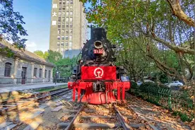 冷门摄影圣地！浙江有一条古老的铁路，还有蒸汽火车头……视频封面