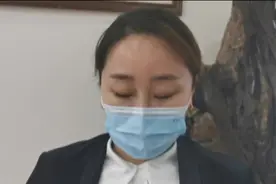21岁美女护士实习期被解聘 因拒绝领导饭局？主任：她能力不足！视频封面