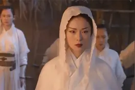 江一燕隐婚生两子！孩子生父终曝光？怀抱孩子和男方亲密同框视频封面