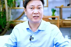 女销售如何在酒桌上保护自己？视频封面