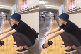 地下通道唱歌的小哥哥火了，秒杀一切声卡，好声音来自民间！视频封面