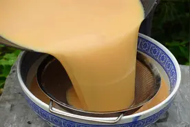 想喝珍珠奶茶不用出去买了，教你在家做，2瓶牛奶就能做一大锅视频封面