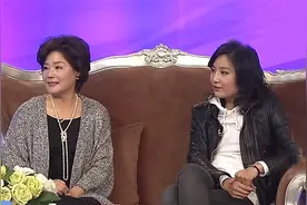 杨青女儿罕见亮相：长相酷似林青霞，现场还曝出父母离婚原因！