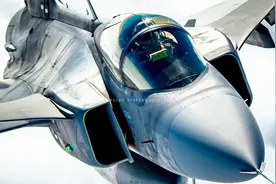 皇牌空战7第18关JAS-39鹰狮战斗机通关来自米老头最后的爱视频封面