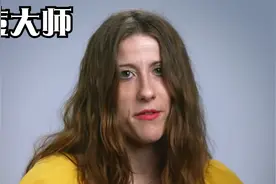 小姐姐有2个脚趾长在一起，医生手术进行分离，视觉冲击太刺激视频封面