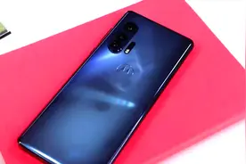 摩托罗拉 Edge+开箱评测，骁龙865+一亿像素和90Hz屏视频封面