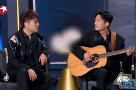 今晚开放麦：王铮亮陈楚生默契合唱《半边山半边海》，歌声悠扬视频封面