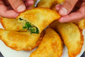 菜角想要好吃，关键要烫好面，按照这个步骤做的菜角表皮金黄酥脆视频封面