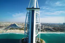 迪拜是阿拉伯联合酋长国（UAE）最大的城市
