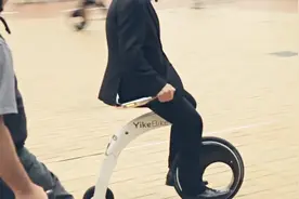 折叠电动自行车，小巧又轻便，你值得拥有！视频封面