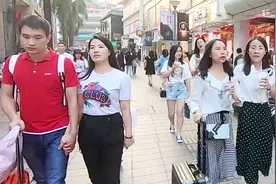 实拍深圳东门老街，这里是深圳最热闹的地方，美女太多了视频封面