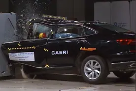 大众高层回应碰撞风波：帕萨特很安全，你怎么看视频封面