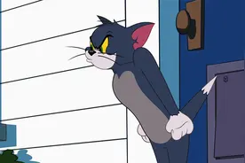 天美配音：蓝猫想睡午觉，结果被小老鼠吵醒，他会如何对付两人呢视频封面