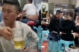 女子偶遇老公与美女吃饭，两人对视后淡定打招呼：感觉你们不太熟视频封面
