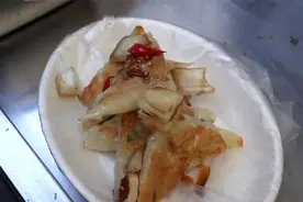 看看韩国人怎么做泡菜饺子？做法和形状与我们不一样，一看就好吃视频封面