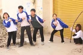 流浪女孩4：小伙伴们找到流浪女孩，虽然害怕但很有善心，真好视频封面