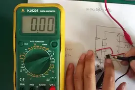 开关电源PWM芯片UC3842引脚定义，内部结构，工作条件，工作原理视频封面