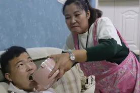 结婚第二天丈夫给妻子立800条家规，没想到丈母娘突然上门，精彩视频封面