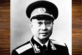 这位开国大将去世后，蒋介石沉默感叹：五个胡宗南也抵不上一个他视频封面