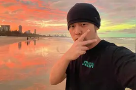 周杰伦祖父的身份让人意想不到，同为宝岛艺人，难怪他会如此爱国视频封面