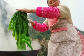 正宗农村酸菜、冲菜的做法，非常简单易学，第二天就能吃上！收藏视频封面