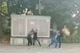 海南澄迈发生抢劫案致1死1伤 警方：被抢后追赶嫌疑人起冲突被捅视频封面