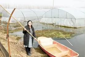 用大棚如何养殖小龙虾？悦悦带大家看一看，这个大家见过吗？视频封面