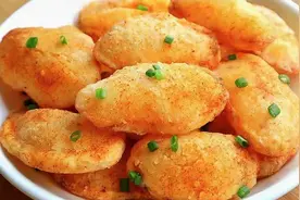 想吃“炸土豆”的来看看这个视频，实用简单，做法靠谱，酥脆美味