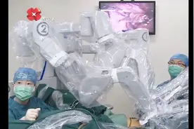 天生无子宫！女子接种母亲子宫，并成功诞下一男婴视频封面