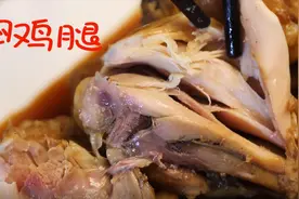 鸡腿总是做的不好吃，试试李姐这个焖鸡腿做法，肉质鲜嫩口味浓郁视频封面