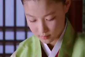 拥抱太阳的月亮：烟雨病危了，世子日夜地思念，梦里都是心上人视频封面