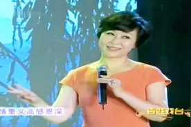 越剧《白蛇传》订盟   金静 丁小蛙演唱  非常精彩的戚毕对唱视频封面