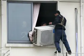 没有高空作业证的工人你敢让他装空调吗视频封面