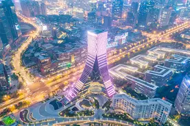 四川成都高新区航拍，俯瞰崛起中的新城，中国内陆的大都市！视频封面