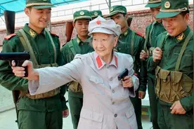 24岁女团长王泉媛被俘，沦为敌人侍妾，多年后再见前夫已是副国级