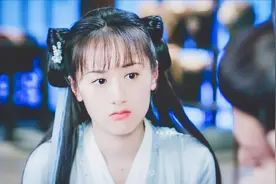 《琉璃》女主袁冰妍“撞脸”赵丽颖，爆款仙侠剧偏爱这种长相？视频封面