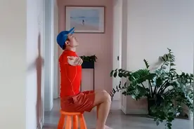 含胸驼背影响的不仅是体态，每天坚持专调动作48下，笔直又挺拔视频封面