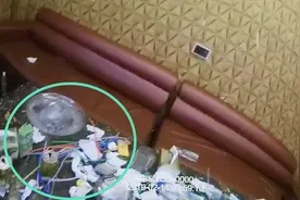 8人KTV吸毒被抓 涉事女撒娇3问民警：啥事？去哪？待多久？视频封面