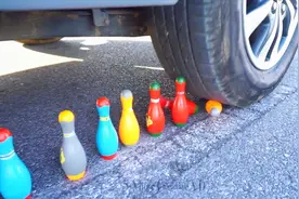 汽车VS保龄球视频封面